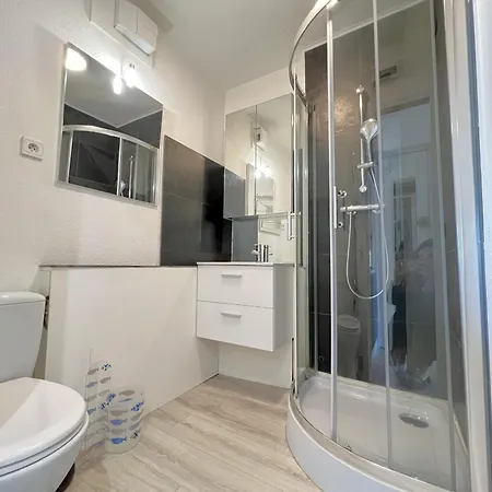 4 Pers Bord De Avec Parking A - Fr-1-474-276