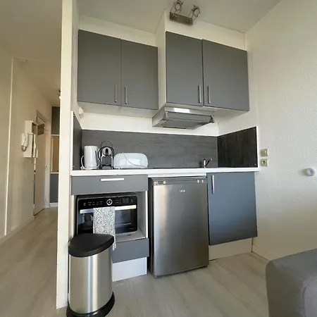 4 Pers Bord De Avec Parking A - Fr-1-474-276 Apartment *